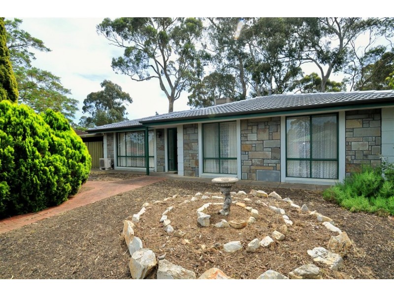 29 Sunnymeade Drive, Aberfoyle Park SA 5159