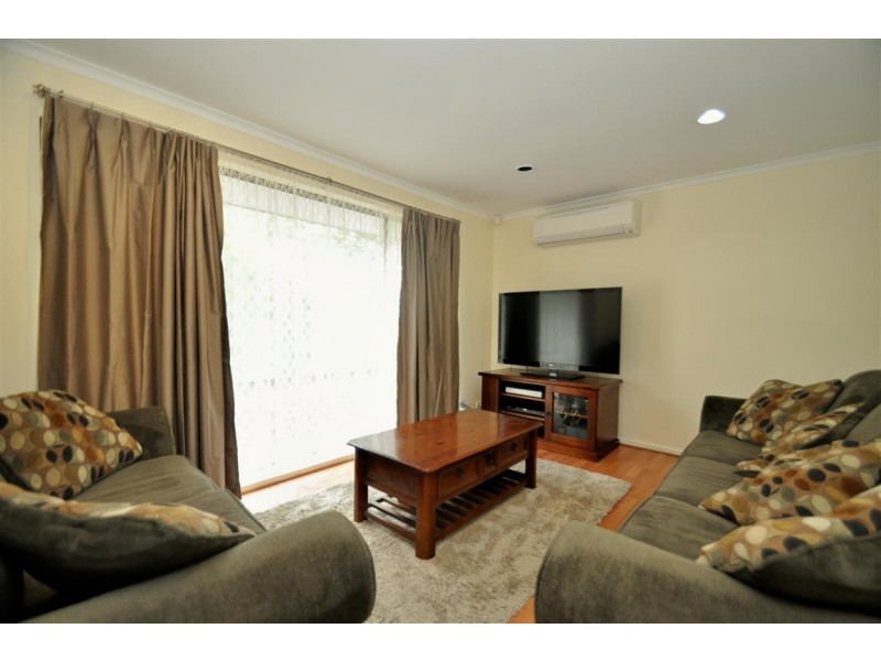 29 Sunnymeade Drive, Aberfoyle Park SA 5159