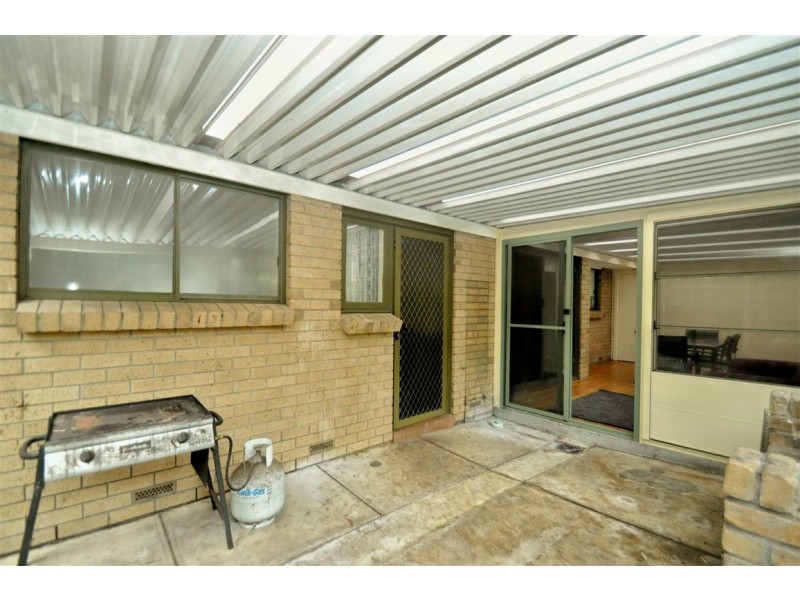 29 Sunnymeade Drive, Aberfoyle Park SA 5159