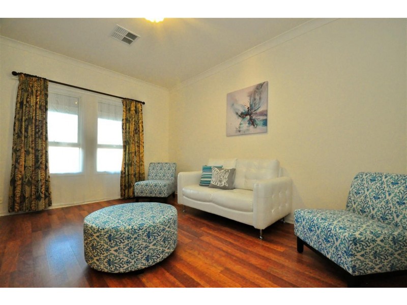 15 Chivers Street, Hallett Cove SA 5158