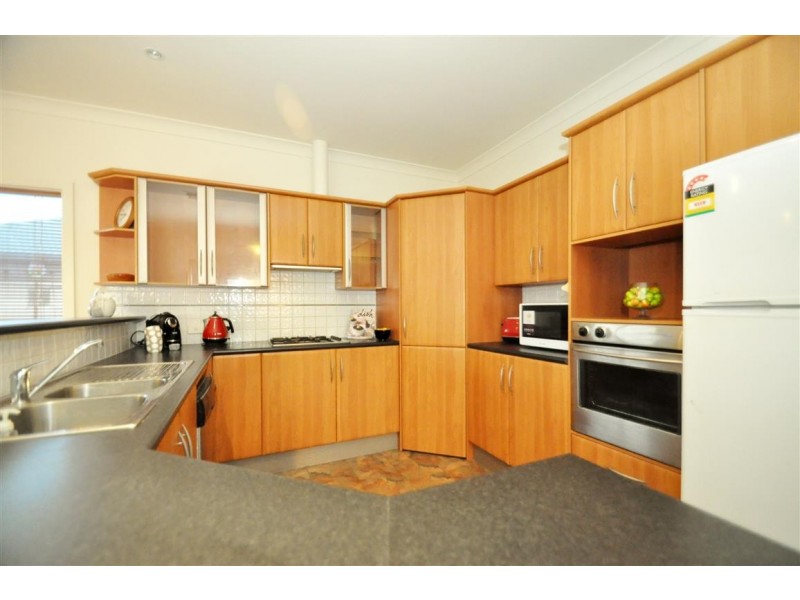 15 Chivers Street, Hallett Cove SA 5158