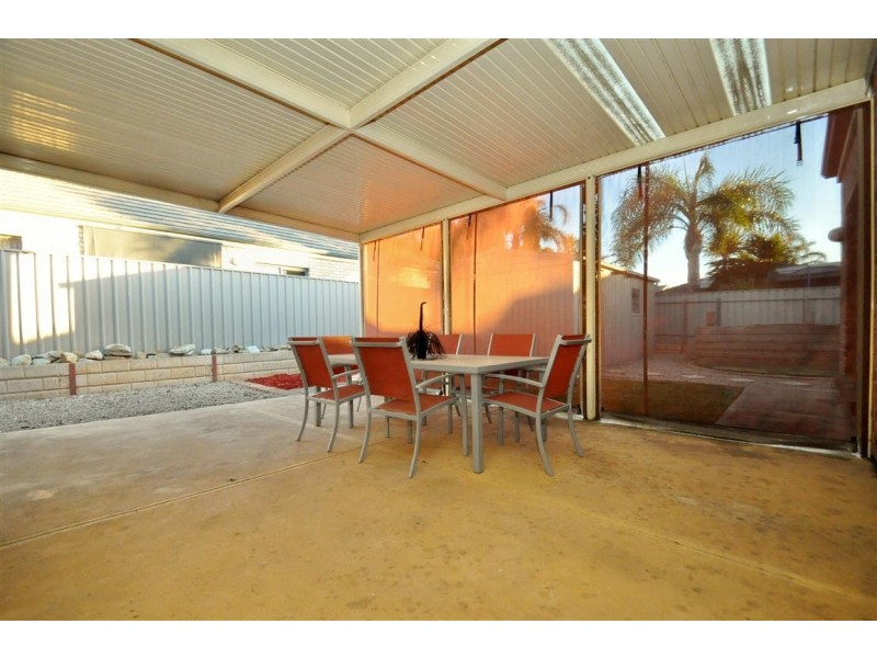 15 Chivers Street, Hallett Cove SA 5158