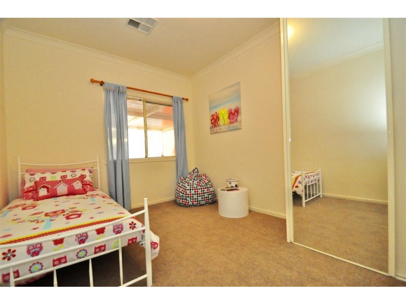 15 Chivers Street, Hallett Cove SA 5158