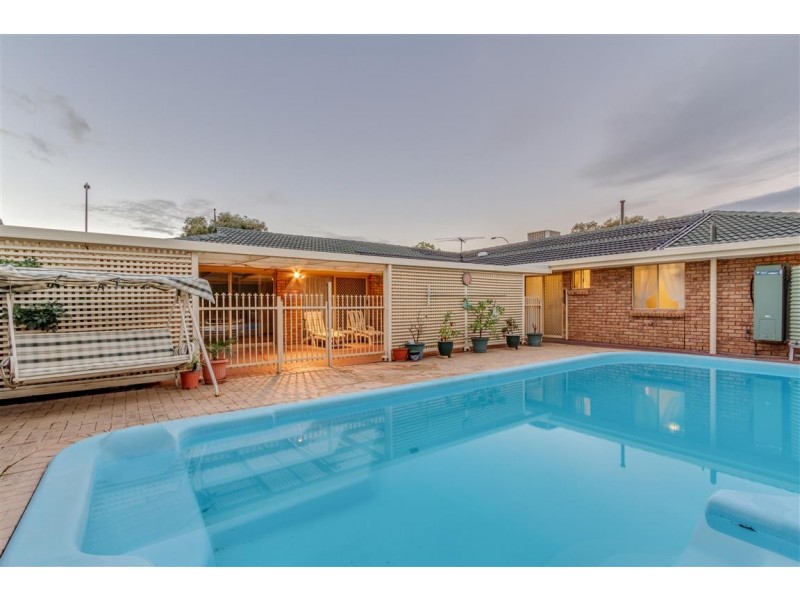 90 Reynell Road, Woodcroft SA 5162