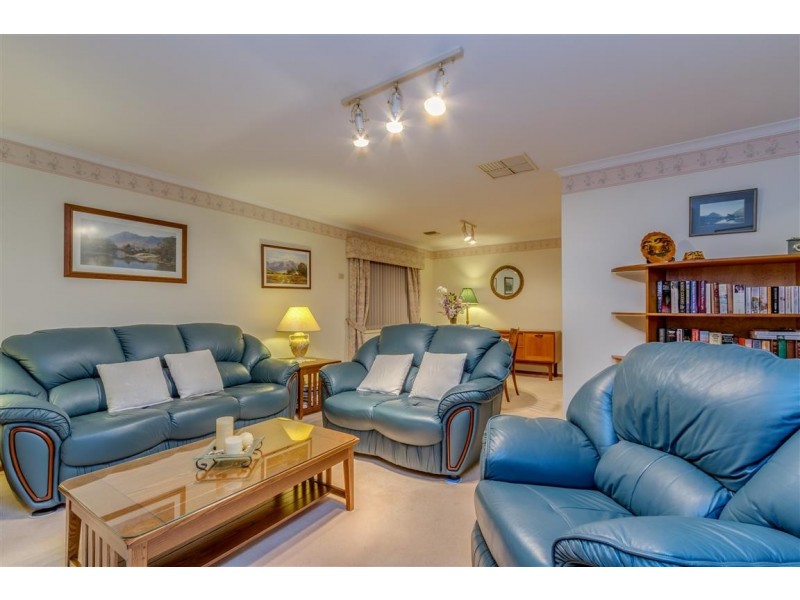 90 Reynell Road, Woodcroft SA 5162