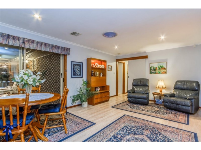 90 Reynell Road, Woodcroft SA 5162