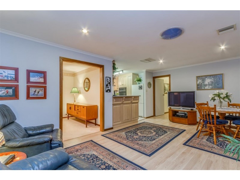 90 Reynell Road, Woodcroft SA 5162