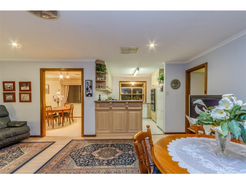 90 Reynell Road, Woodcroft SA 5162