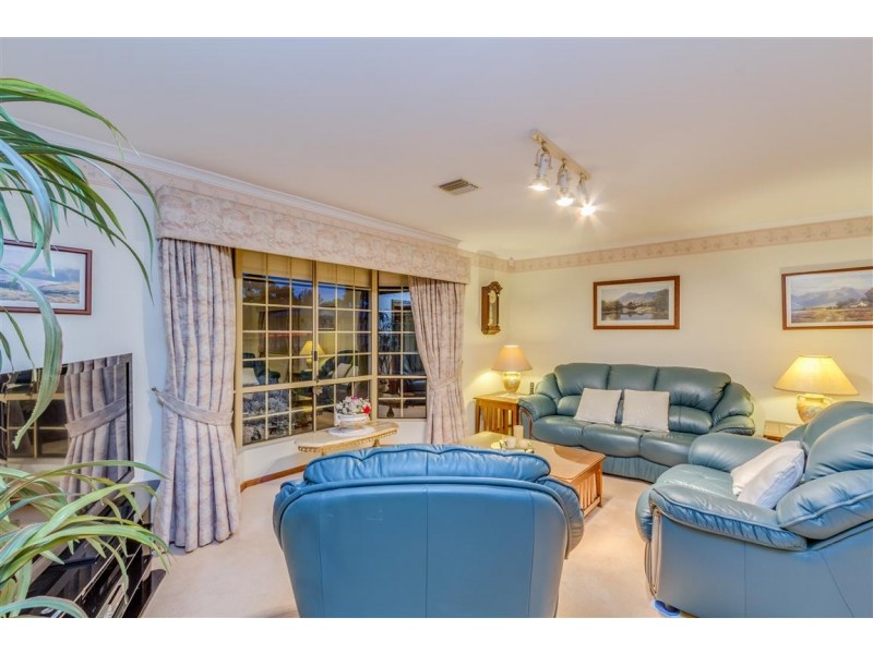 90 Reynell Road, Woodcroft SA 5162