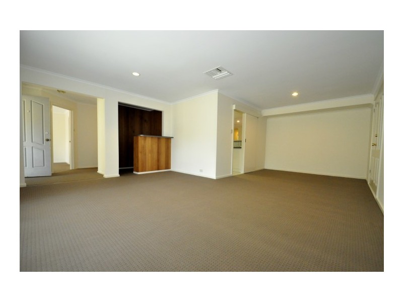 7 Lotus Drive, Aberfoyle Park SA 5159