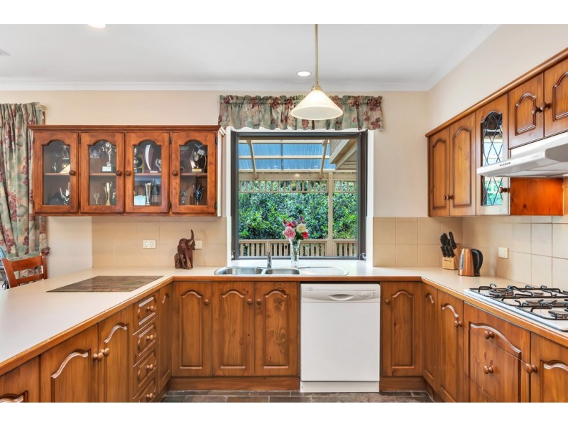 19 Horseshoe Drive, Woodcroft SA 5162