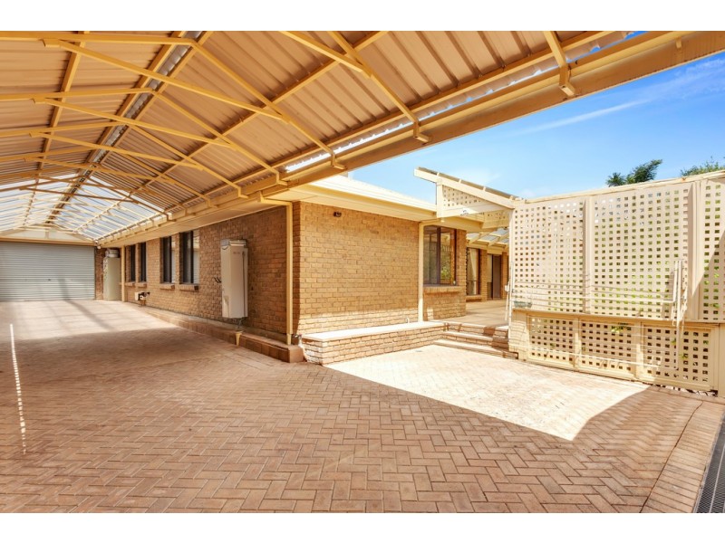 19 Horseshoe Drive, Woodcroft SA 5162