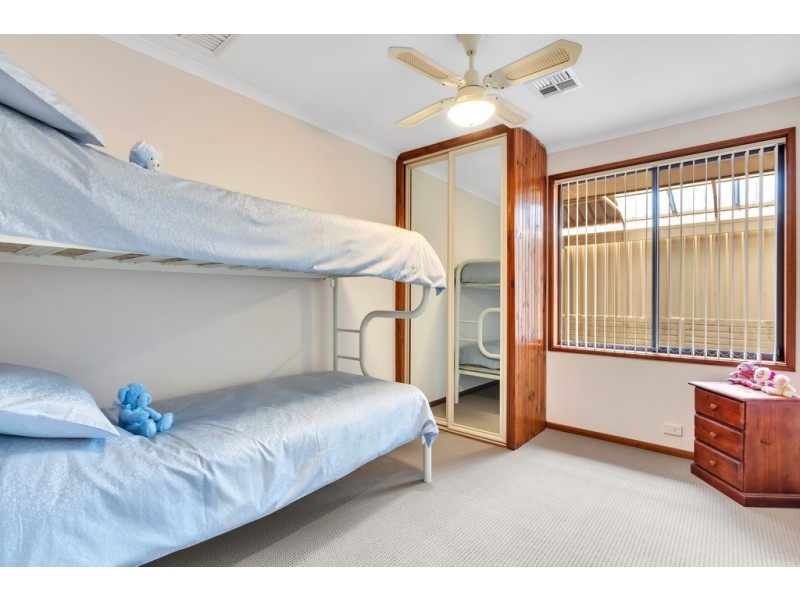 19 Horseshoe Drive, Woodcroft SA 5162