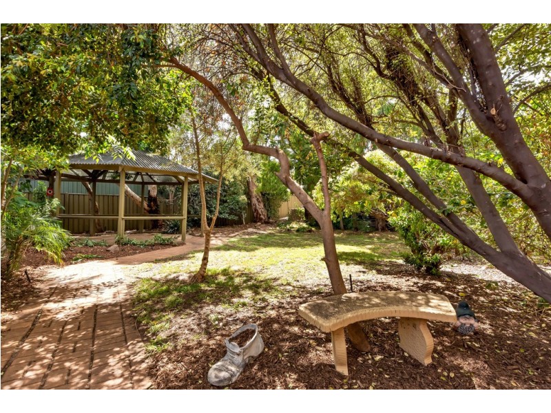 19 Horseshoe Drive, Woodcroft SA 5162