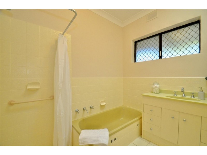 20 Freeman Avenue, Morphett Vale SA 5162