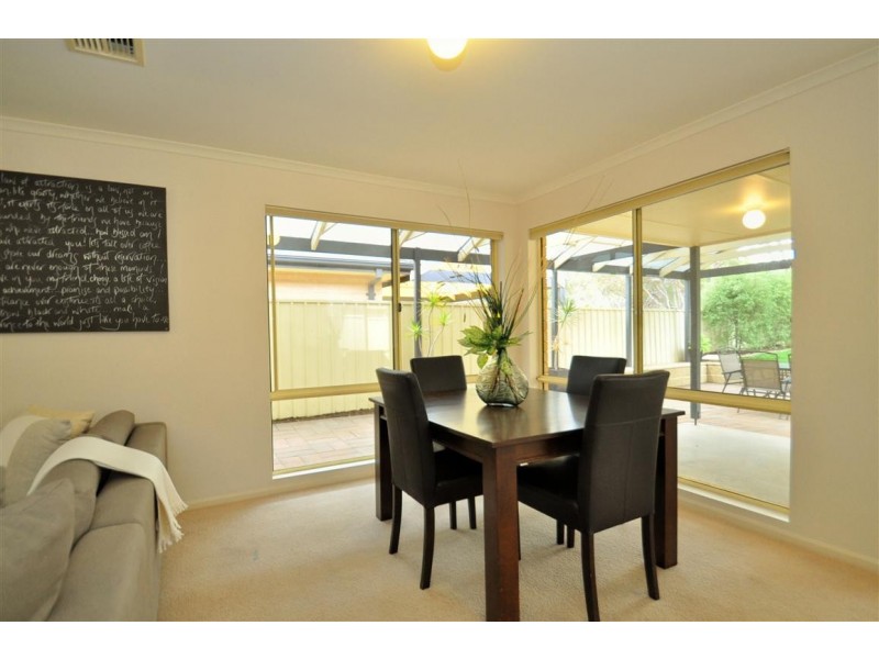 30 Golfcourse Drive, Woodcroft SA 5162