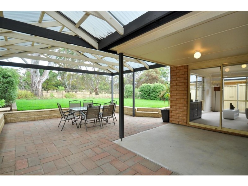 30 Golfcourse Drive, Woodcroft SA 5162