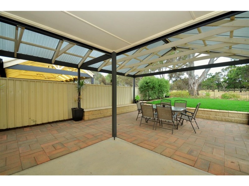 30 Golfcourse Drive, Woodcroft SA 5162