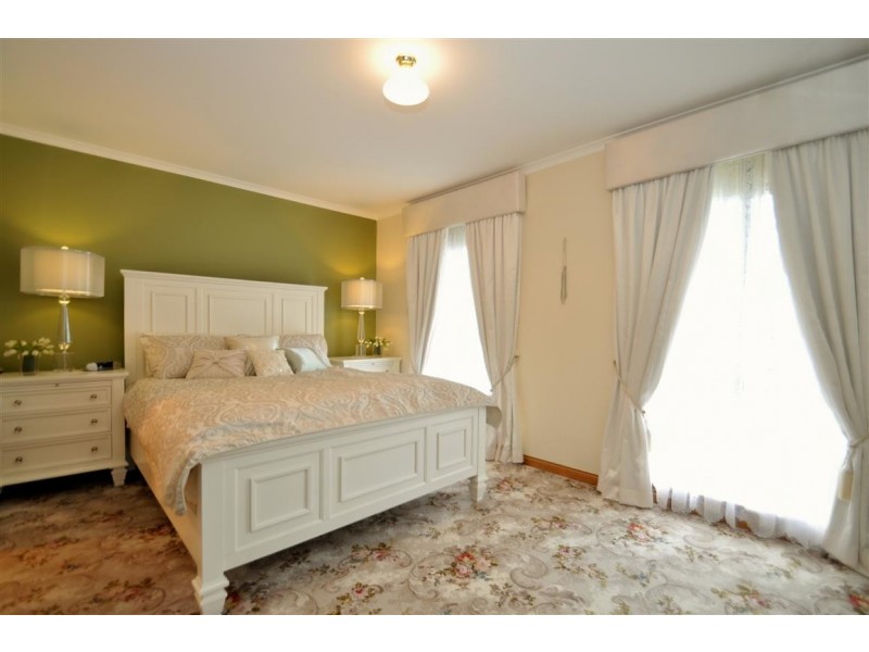 48 Odessa Drive, Woodcroft SA 5162