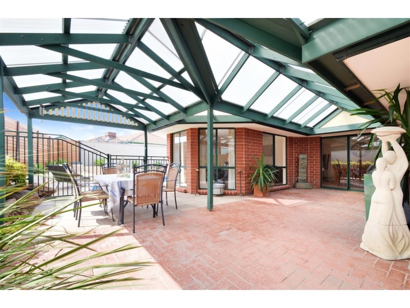 81 Investigator Drive, Woodcroft SA 5162