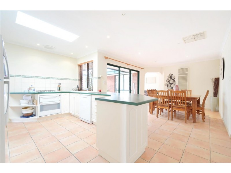 81 Investigator Drive, Woodcroft SA 5162