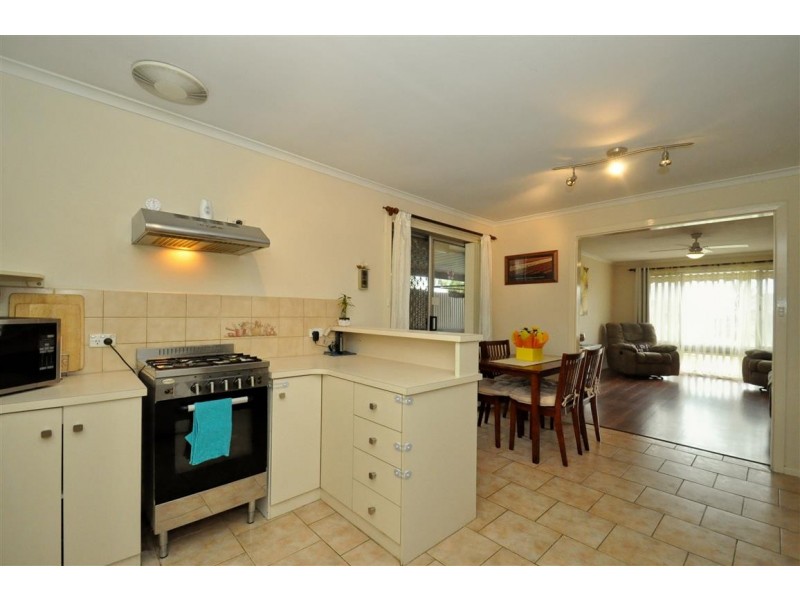 24 Kathryn Drive, Morphett Vale SA 5162