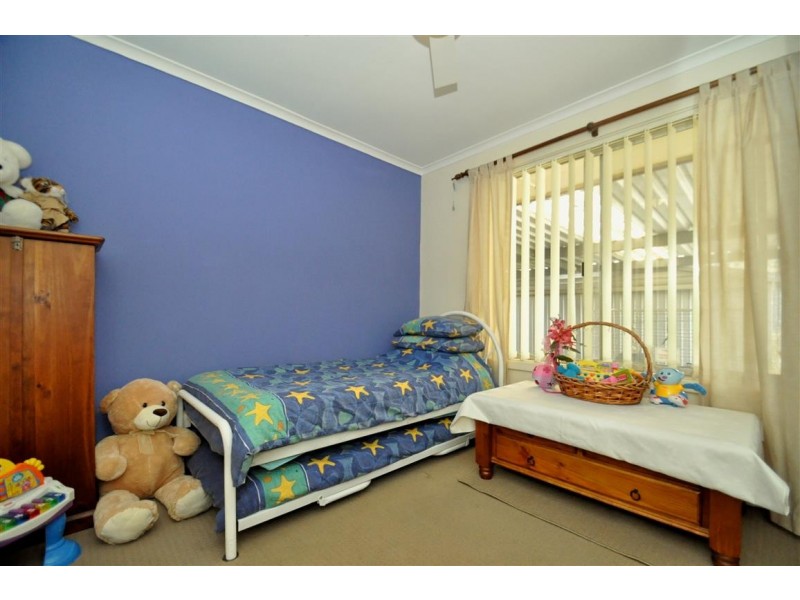 24 Kathryn Drive, Morphett Vale SA 5162