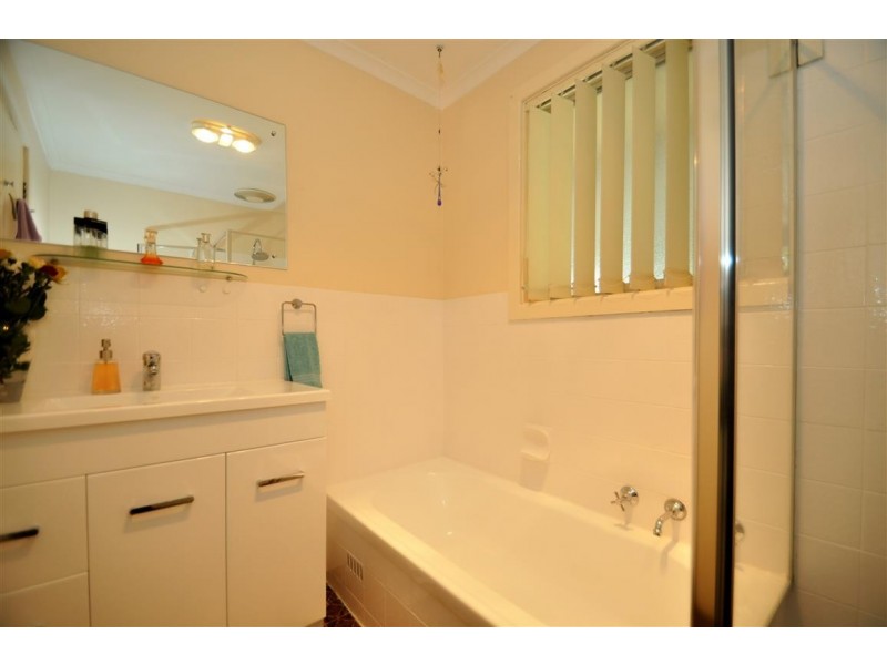 24 Kathryn Drive, Morphett Vale SA 5162
