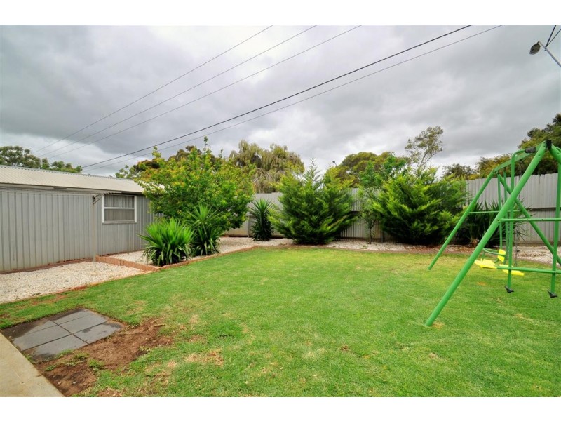 24 Kathryn Drive, Morphett Vale SA 5162