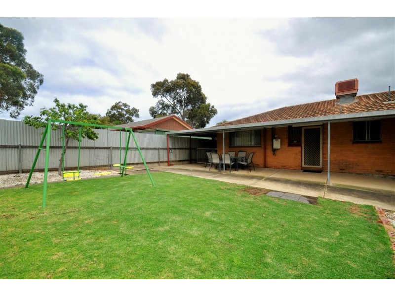 24 Kathryn Drive, Morphett Vale SA 5162