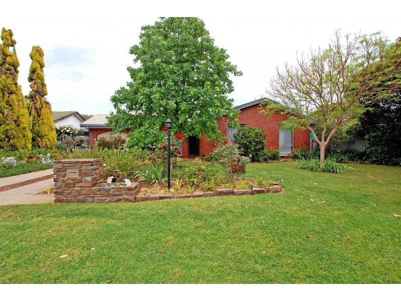 11 Baroona Crescent, Reynella SA 5161