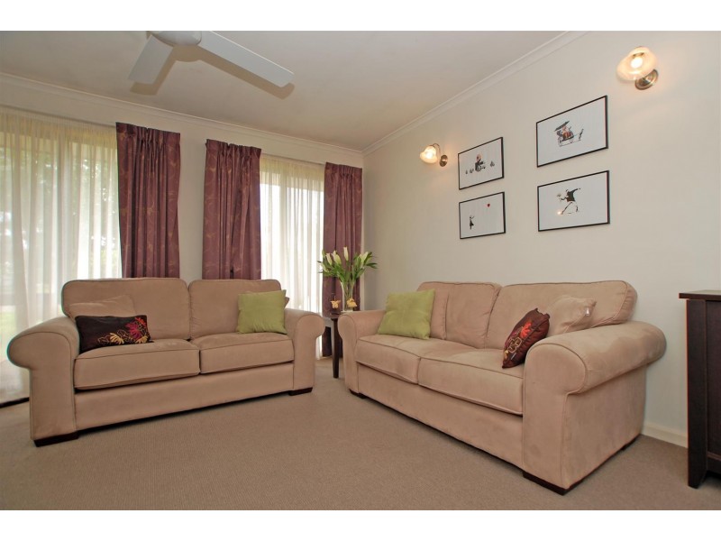 11 Baroona Crescent, Reynella SA 5161