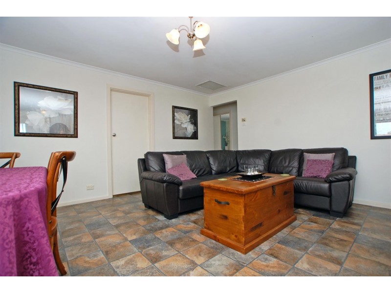 11 Baroona Crescent, Reynella SA 5161