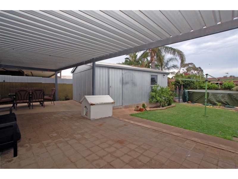 11 Baroona Crescent, Reynella SA 5161