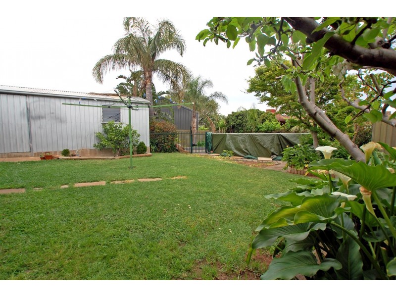 11 Baroona Crescent, Reynella SA 5161