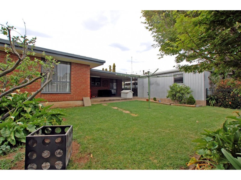 11 Baroona Crescent, Reynella SA 5161
