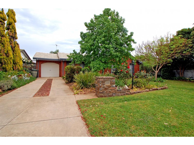 11 Baroona Crescent, Reynella SA 5161