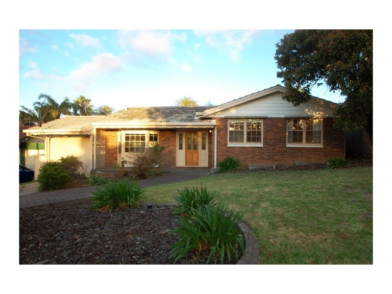 17 Brigadoon Street, Happy Valley SA 5159