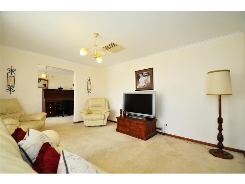 60 Sherebrooke Boulevard, Woodcroft SA 5162