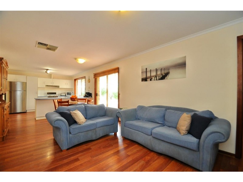 60 Sherebrooke Boulevard, Woodcroft SA 5162