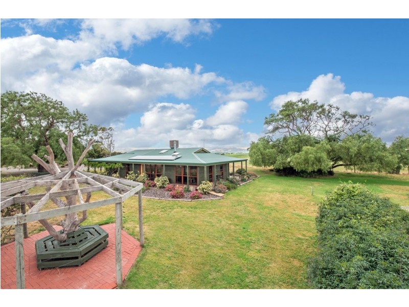 8 Nakour Tarn, Tatachilla SA 5171