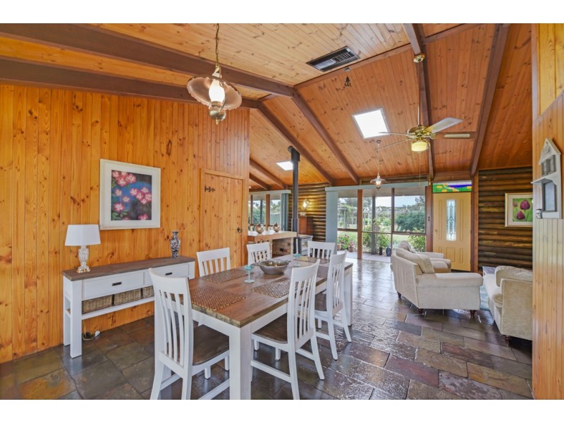 8 Nakour Tarn, Tatachilla SA 5171