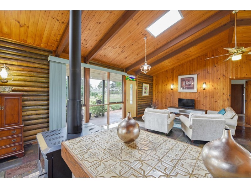 8 Nakour Tarn, Tatachilla SA 5171