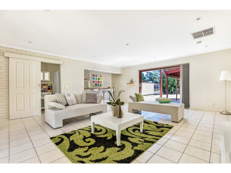 5 Suzanne Avenue, Morphett Vale SA 5162
