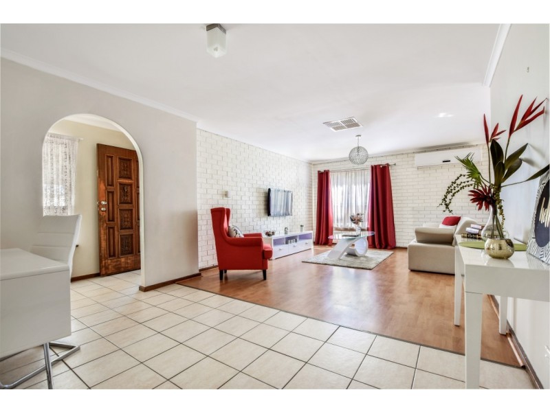 5 Suzanne Avenue, Morphett Vale SA 5162