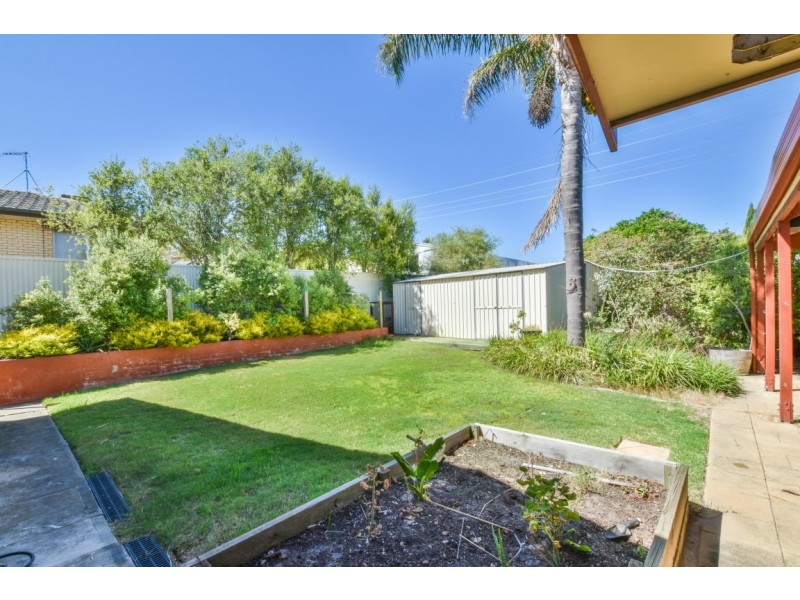 5 Suzanne Avenue, Morphett Vale SA 5162