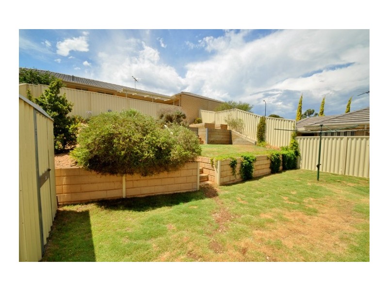 32 New York Road, Aberfoyle Park SA 5159