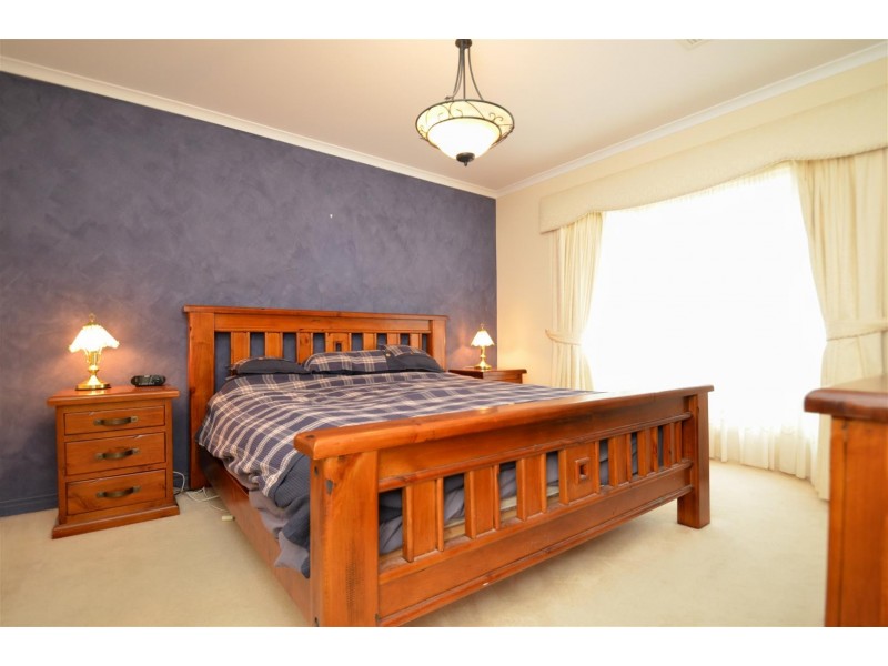 3 Skipper Close, Hallett Cove SA 5158