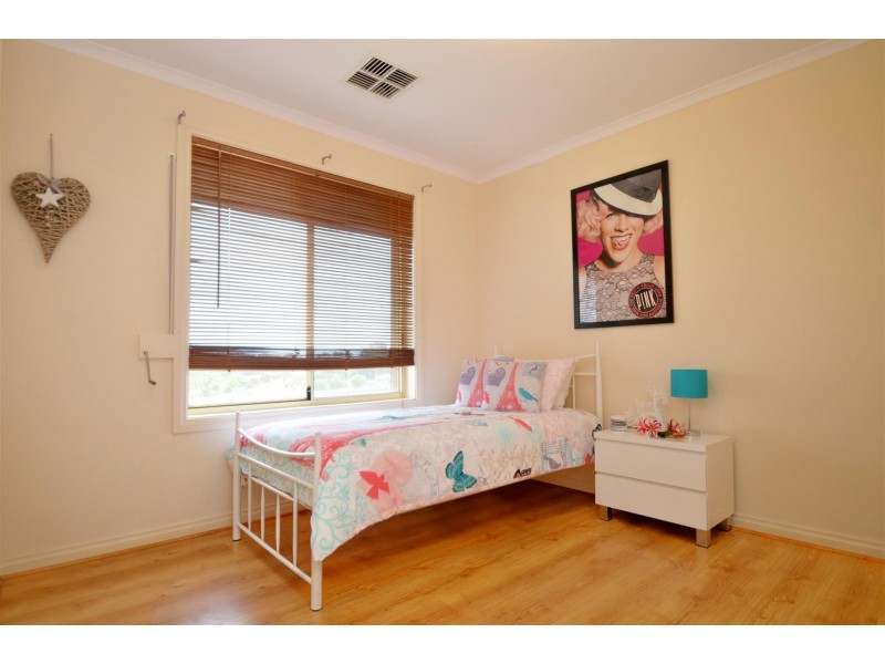 3 Skipper Close, Hallett Cove SA 5158