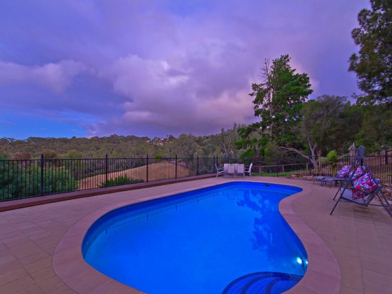 193 Windebanks Road, Aberfoyle Park SA 5159